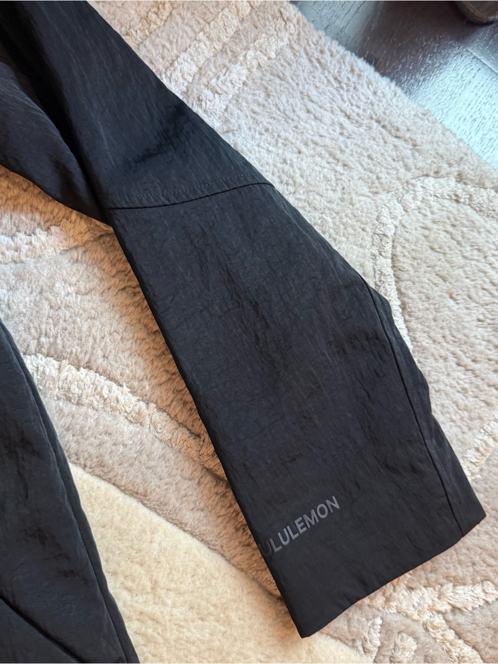 Lululemon Lightweight Collared A-Line Coat
Black - Picture 10 of 12